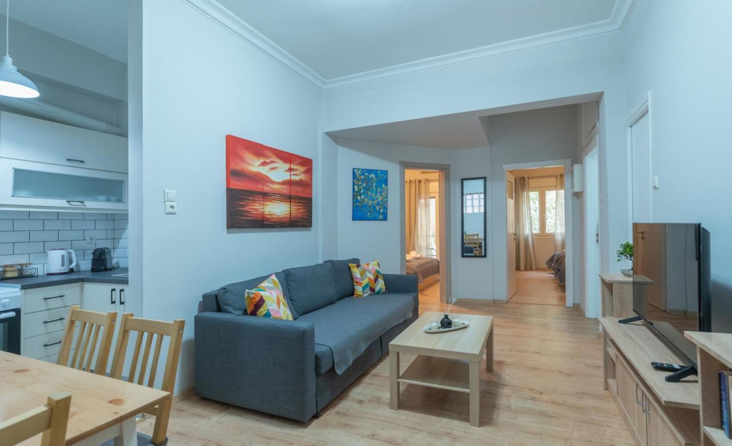 Entire Apt, 2 Bdrm, City Center Atenas Exterior foto